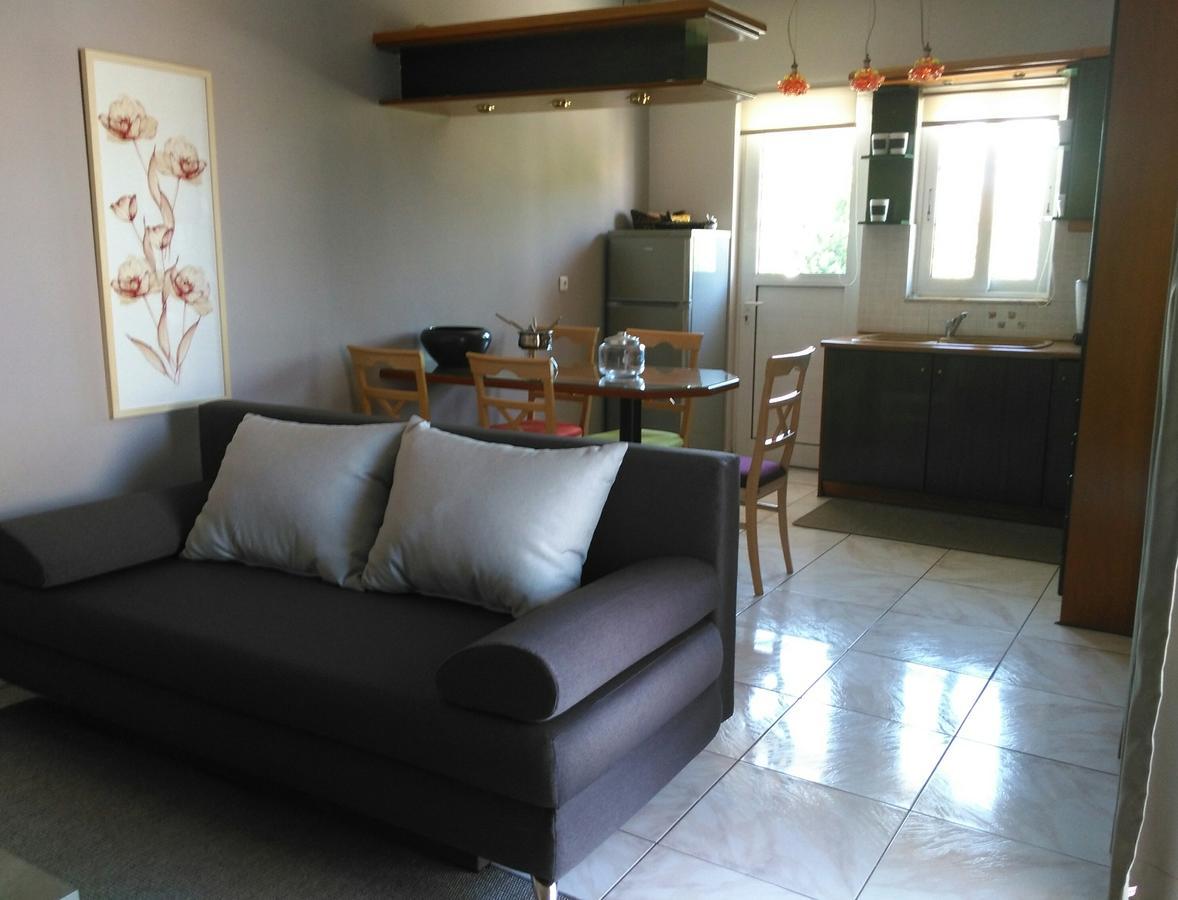 Theanthi Apartment นาฟปลิโอ ภายนอก รูปภาพ